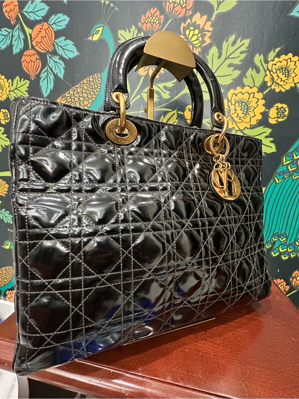 Christian Dior Med Lady Dior Black Patent Cannage Quilted Leather Gold Hardware - Picture 13 of 17